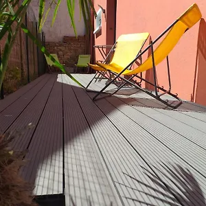 Centre A Pied Appt Avec Sauna, Linge, Wifi, Stationnement Gratuit Apartamento